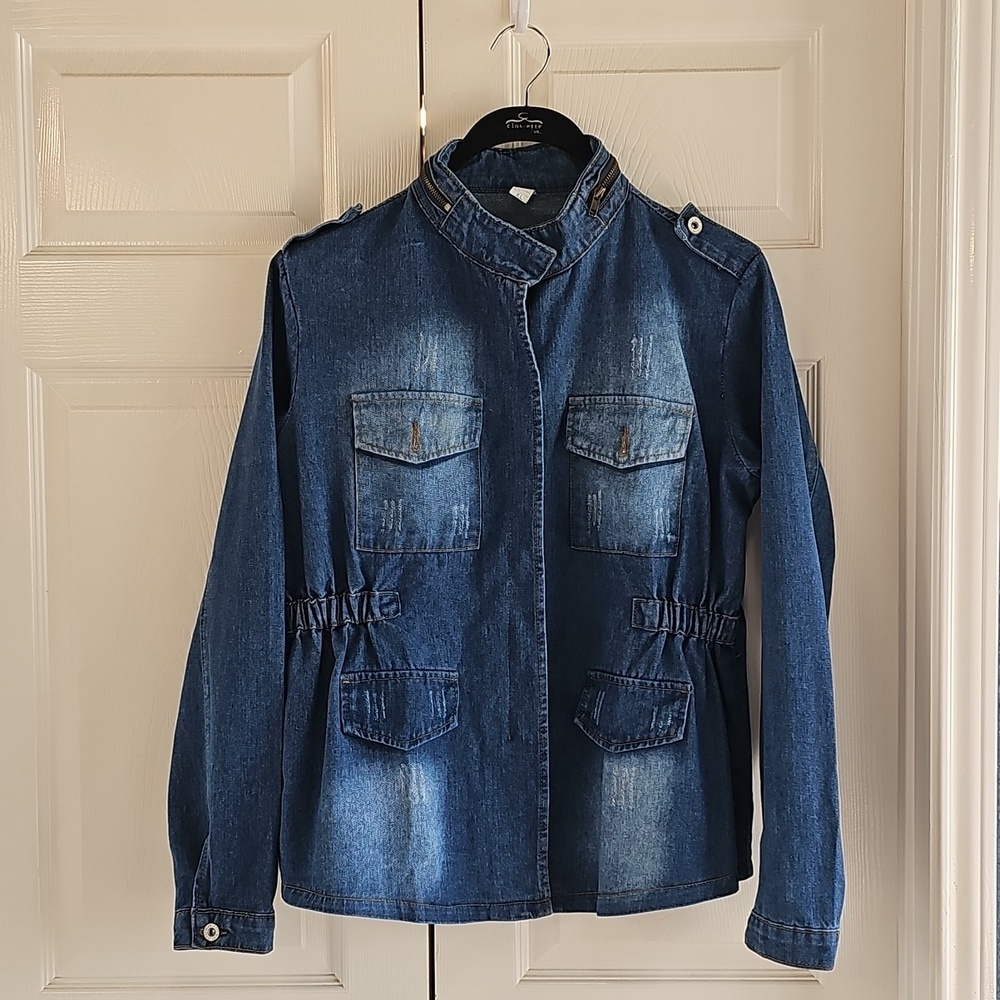 NWOT JEANS Women's Jean Jacket Multiple Pockets Zip Elastic Waist Distressed L - Picture 3 of 16
